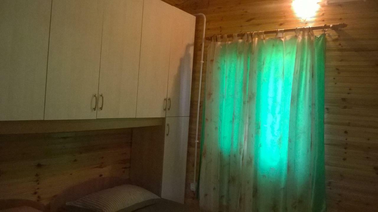 Kolonia E Artistave Apartment Velipojë Exterior foto