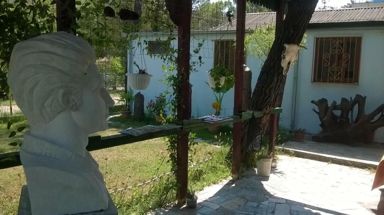 Kolonia E Artistave Apartment Velipojë Exterior foto