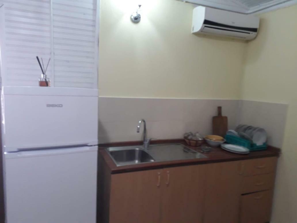 Kolonia E Artistave Apartment Velipojë Exterior foto