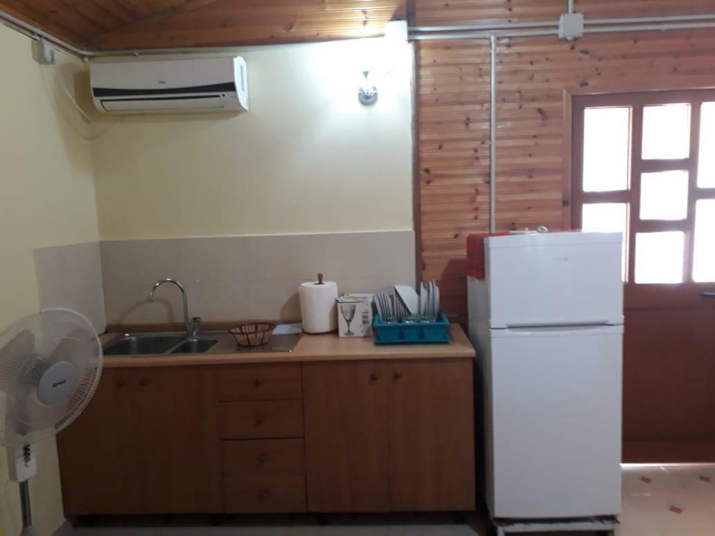 Kolonia E Artistave Apartment Velipojë Exterior foto